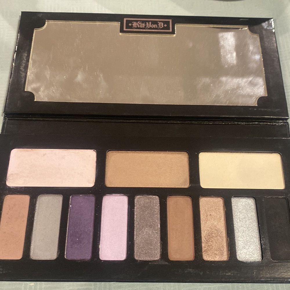 Kat Von D Interstellar Eyeshadow Palette